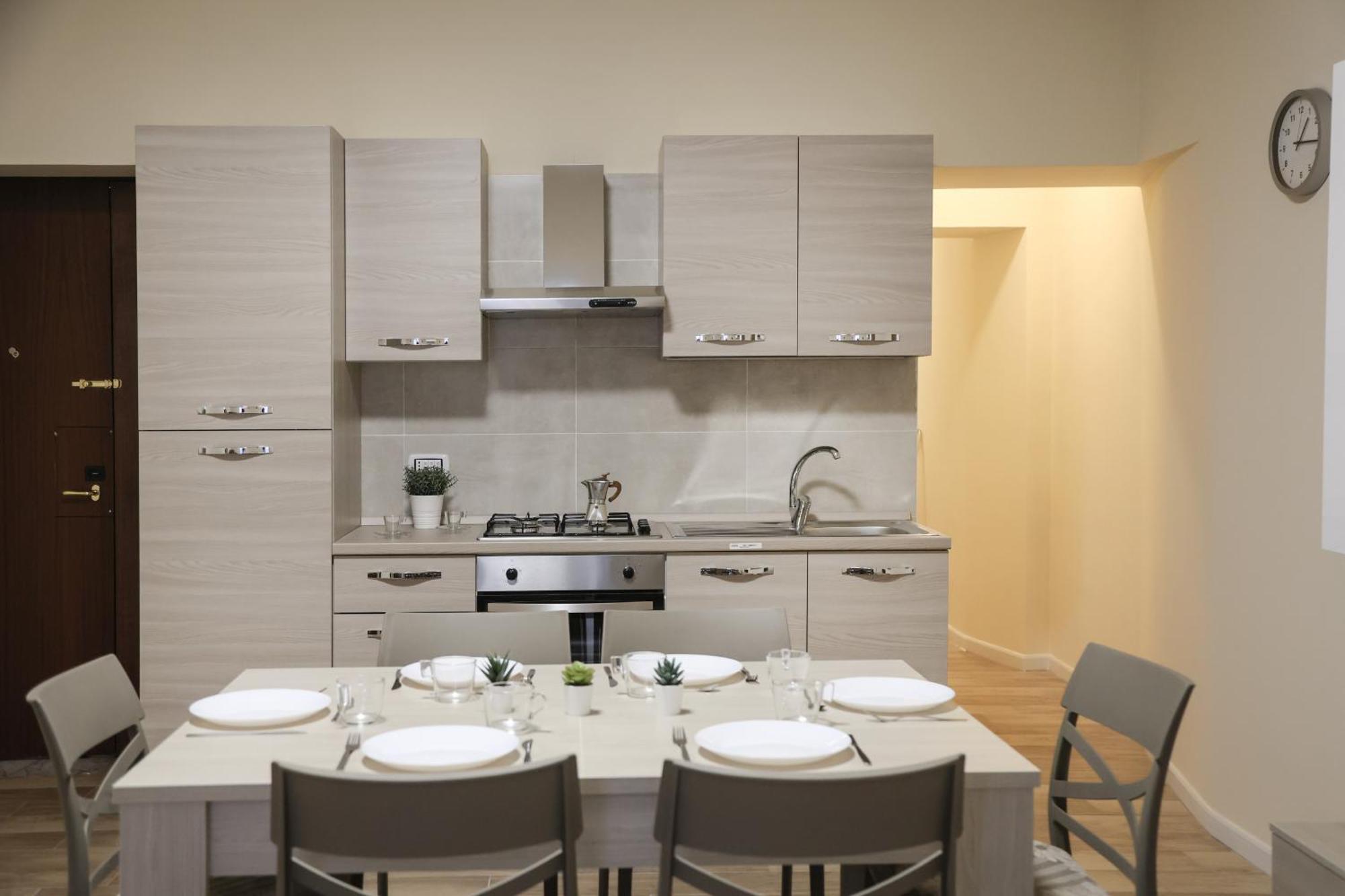 נאפולי King Ladislao Apartment By Wonderful Italy מראה חיצוני תמונה